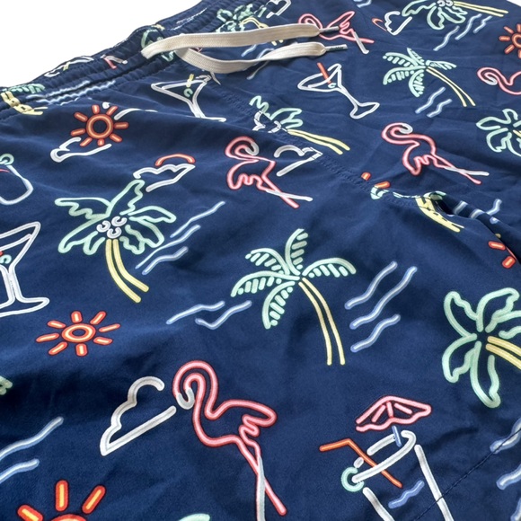 Chubbies Navy Blue Neon Tropical Men's Swim Trunks with Drawstring 5.5” inseam - Picture 8 of 13